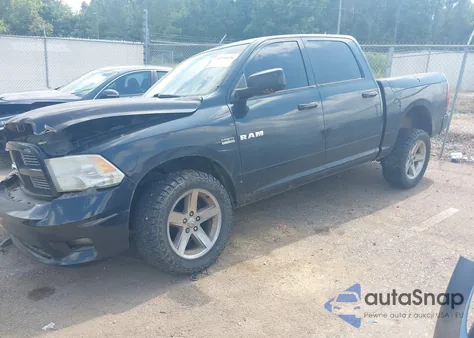 2010 Dodge Ram 1500 Slt/Sport/Trx z USA, uszkodzony, nr VIN 1D7RV1CT9AS262051
